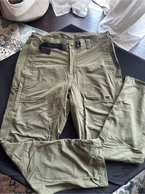 REI Men's Forest Green Cargo Pants